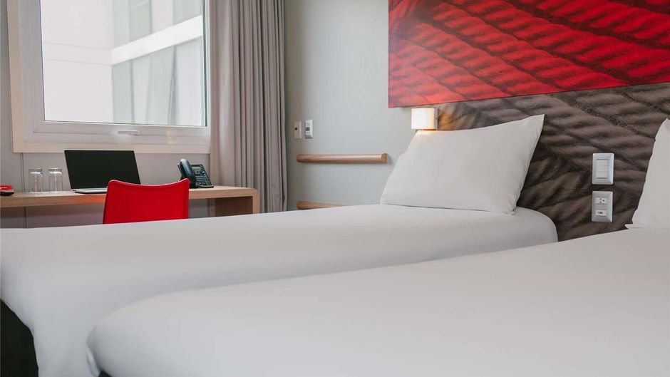 Ibis Trujillo Room