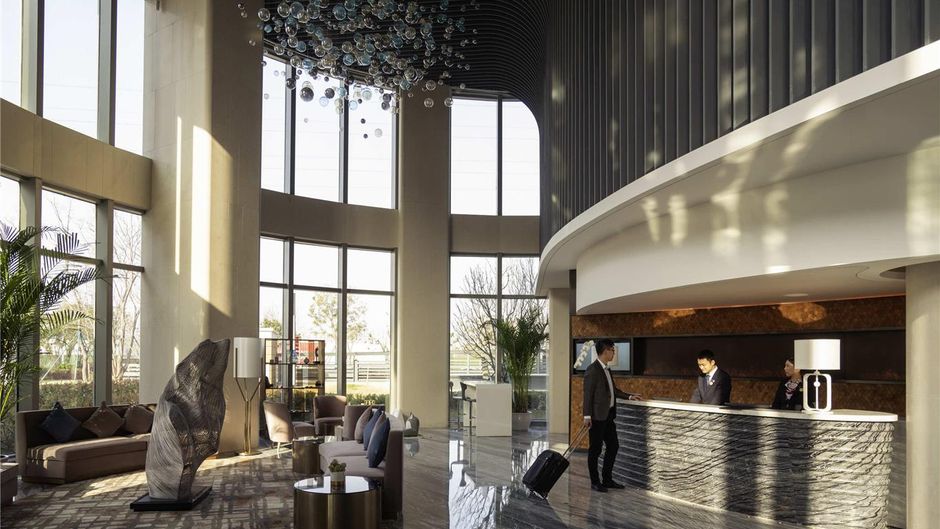 Novotel Zhengzhou Airport Exterior