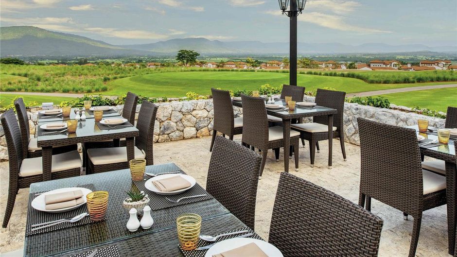 Moevenpick Resort Khao Yai Restaurant