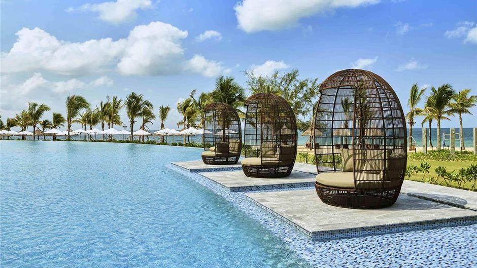 Moevenpick Resort Waverly Phu Quoc Pool