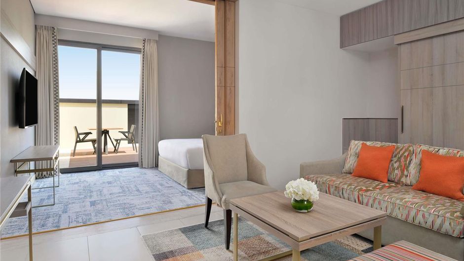 Moevenpick Hotel Tahlia Jeddah Room