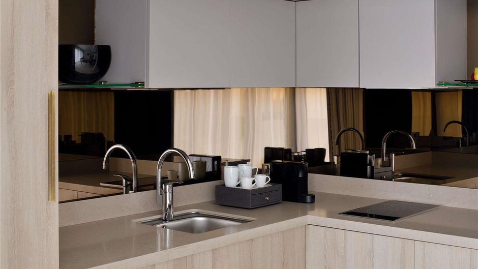 Moevenpick Hotel Tahlia Jeddah Suite