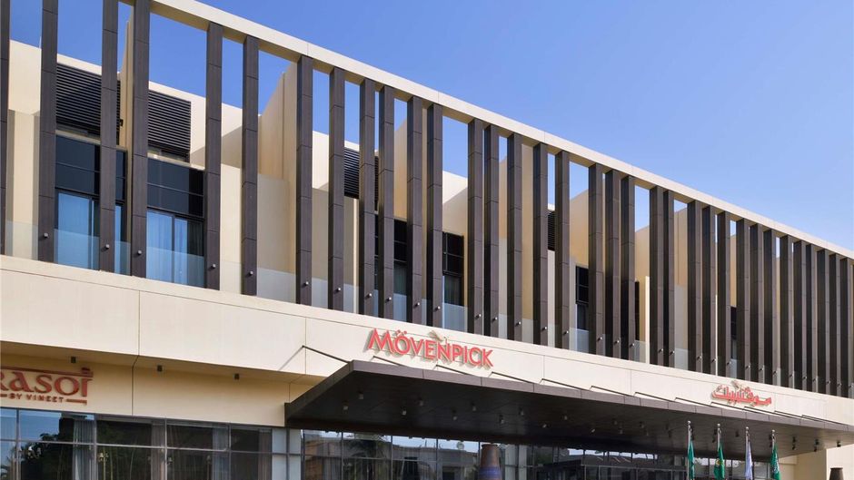 Moevenpick Hotel Tahlia Jeddah Exterior