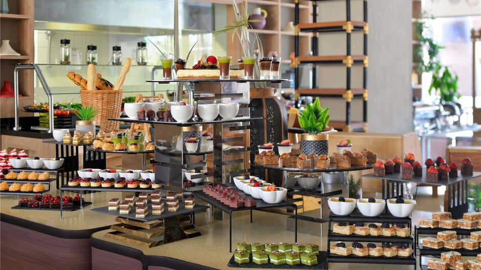 Moevenpick Hotel Tahlia Jeddah Restaurant