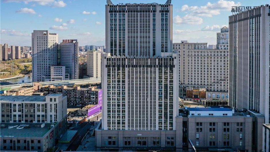Mercure Changchun Hengxing Exterior