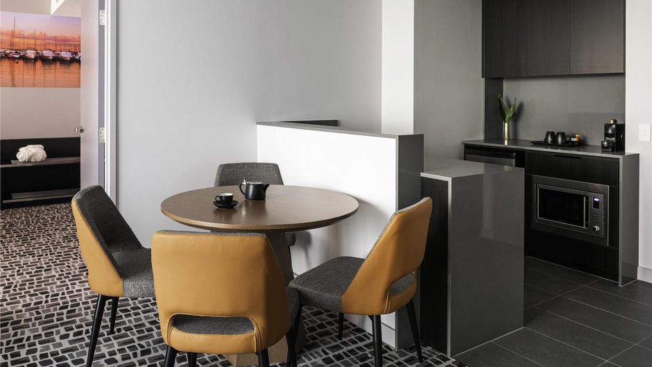 Novotel Perth Murray Street Suite