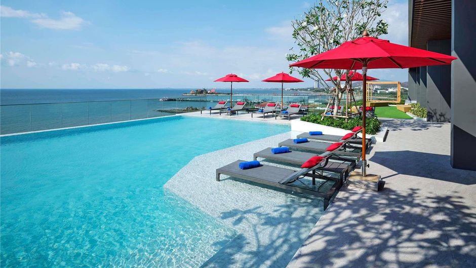 Novotel Sriracha Marina Bay Pool
