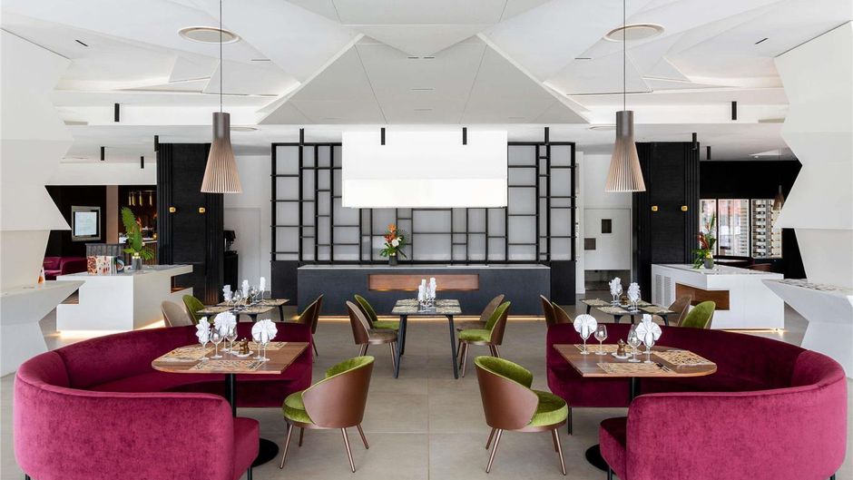 Novotel Convention And Spa Restaurant