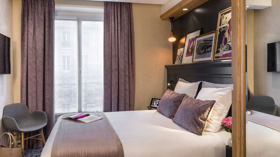 Hotel Ducs De Bourgogne Room