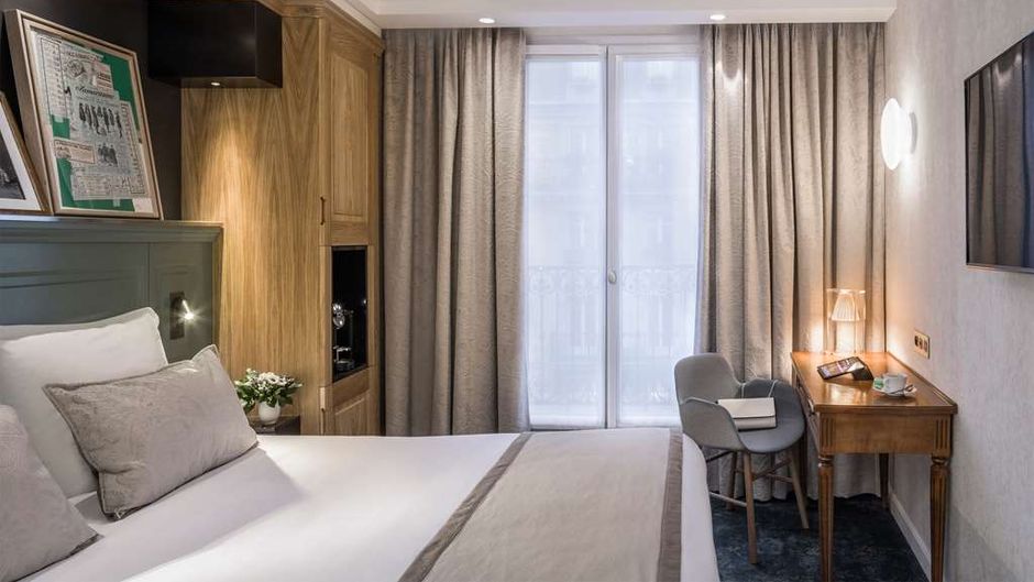 Hotel Ducs De Bourgogne Room
