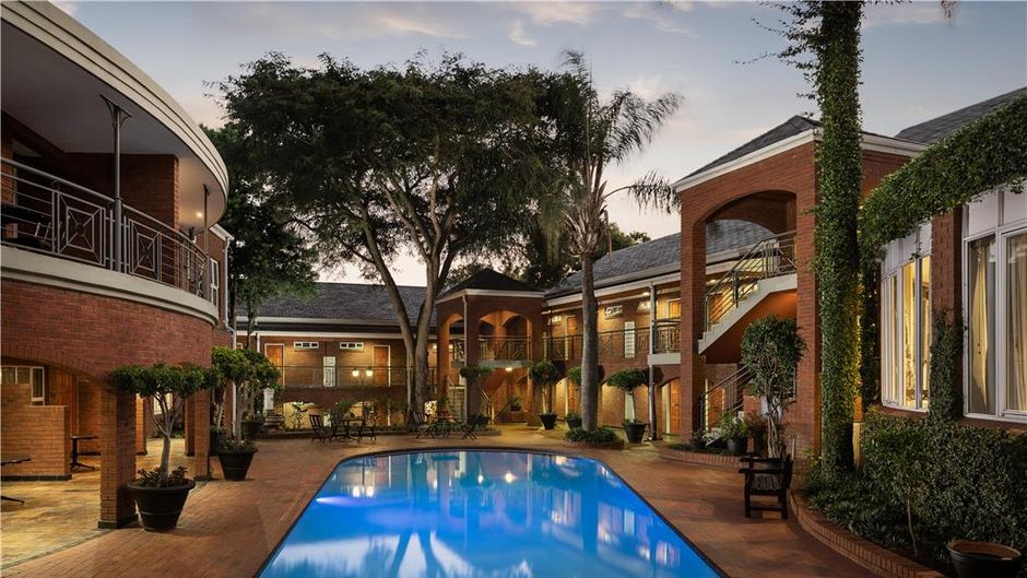 Premier Hotel Falstaff Pool