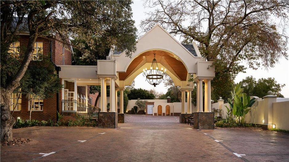 Premier Hotel Quatermain Sandton Exterior