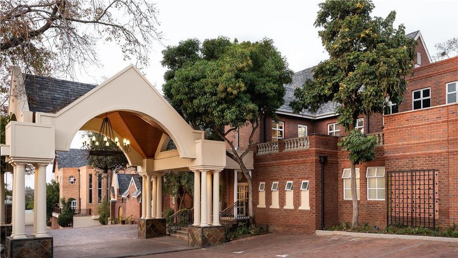 Premier Hotel Quatermain Sandton Exterior