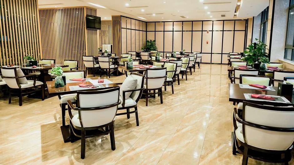 Days Inn by Wyndham Business Pl Sichuan Restaurant