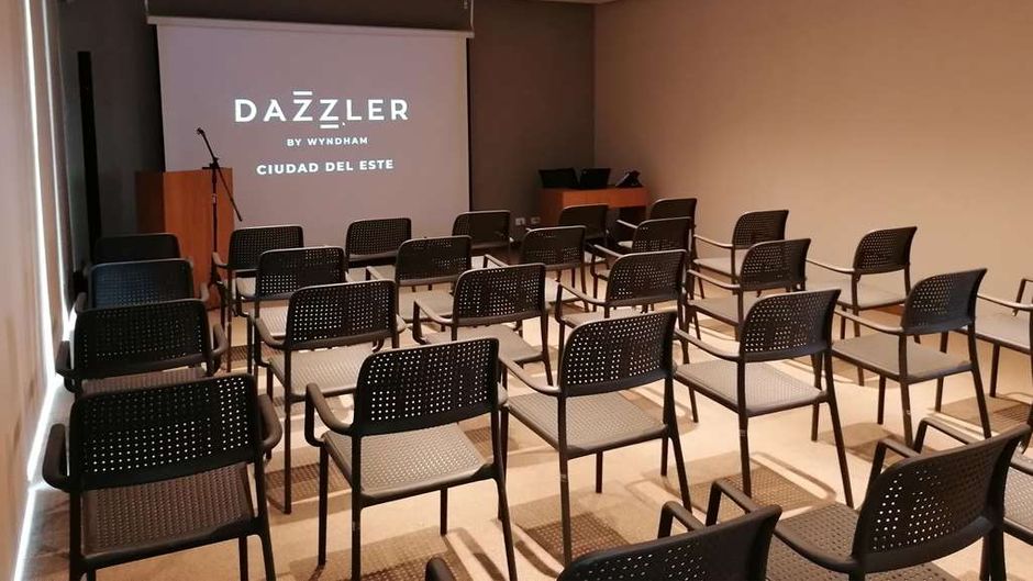 Dazzler by Wyndham Ciudad del Este Meeting