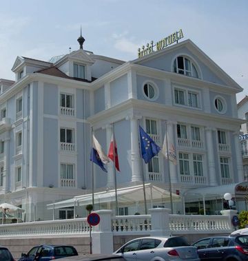 Hoyuela Hotel
