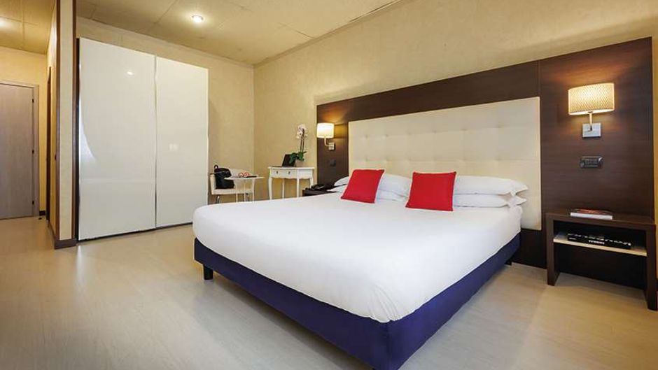 Jr Hotels Amadeus Bologna Room