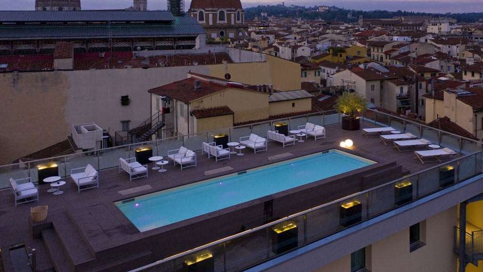 Glance Hotel Pool