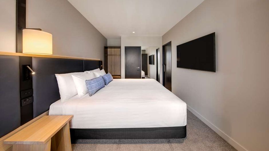 Vibe Hotel Hobart Suite