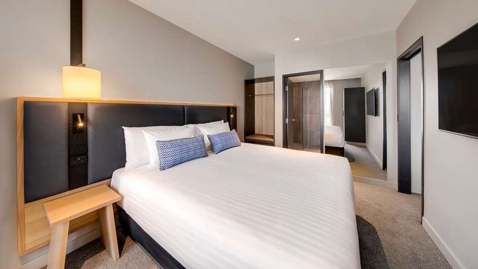 Vibe Hotel Hobart Suite