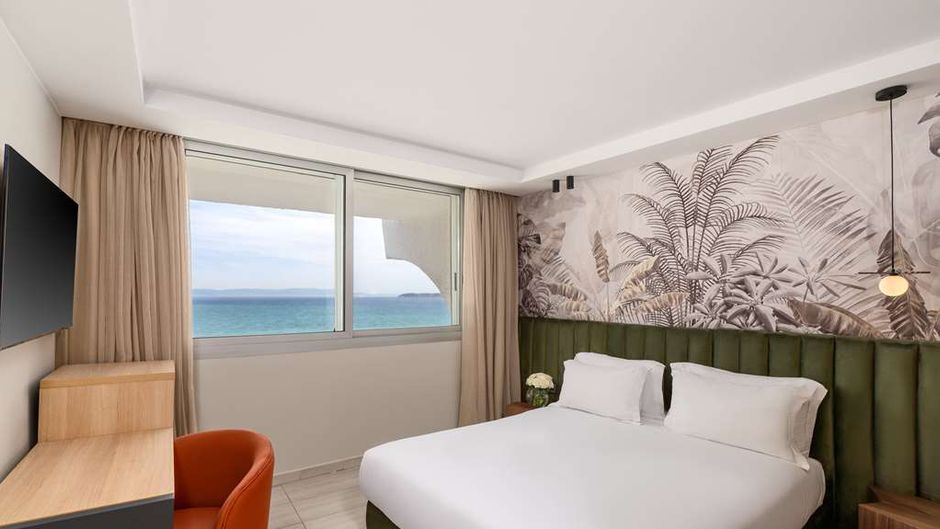 Kenzi Solazur Hotel Room