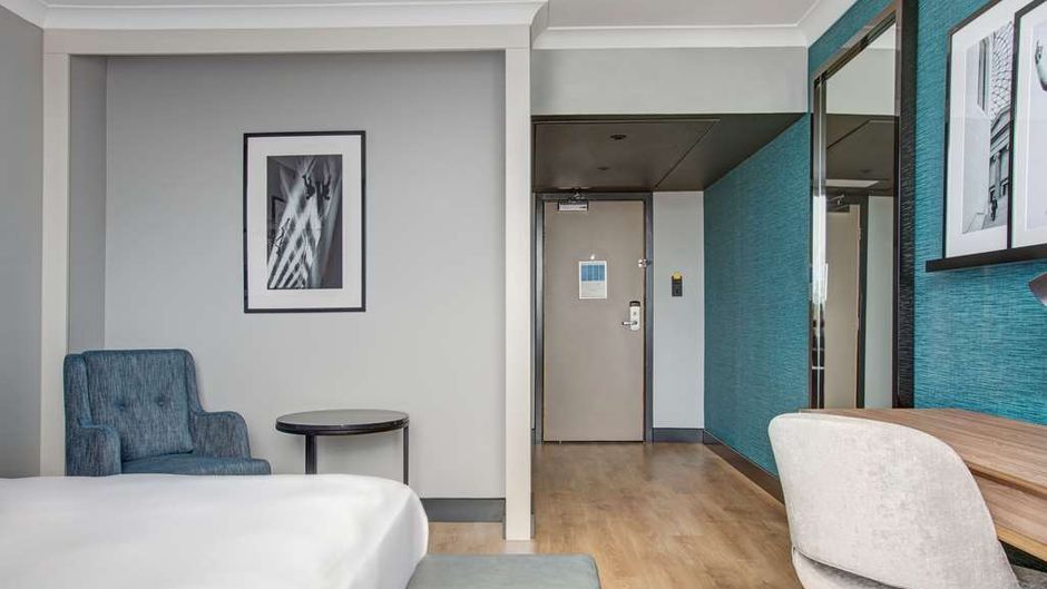 Radisson Hotel & Conf Centre London Room