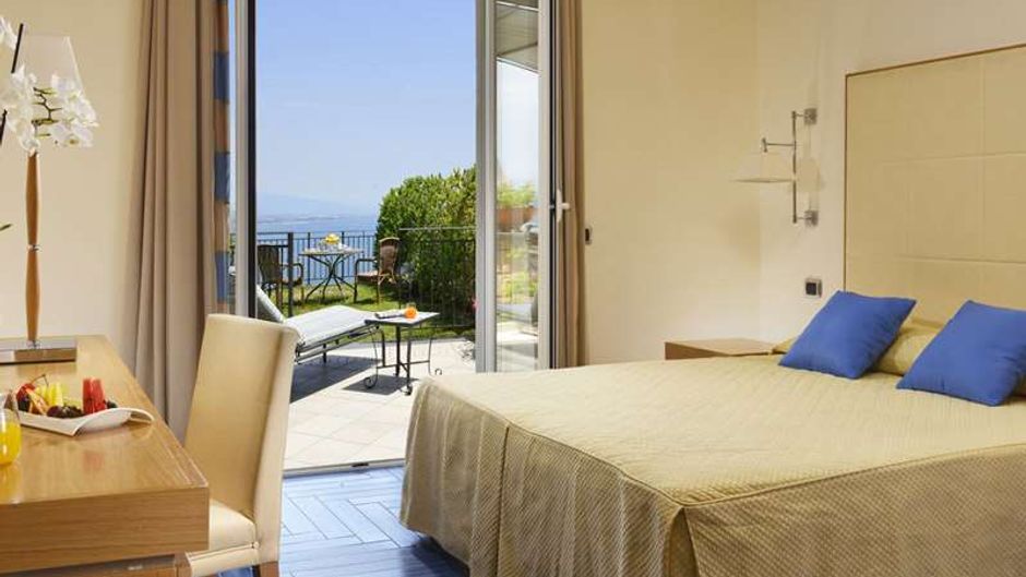 Raito Hotel Room