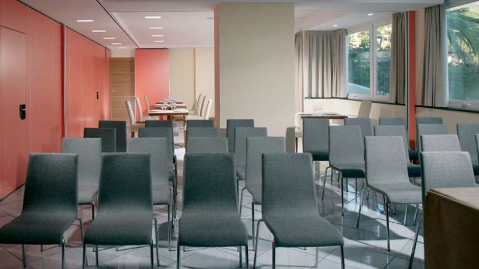 Raito Hotel Meeting