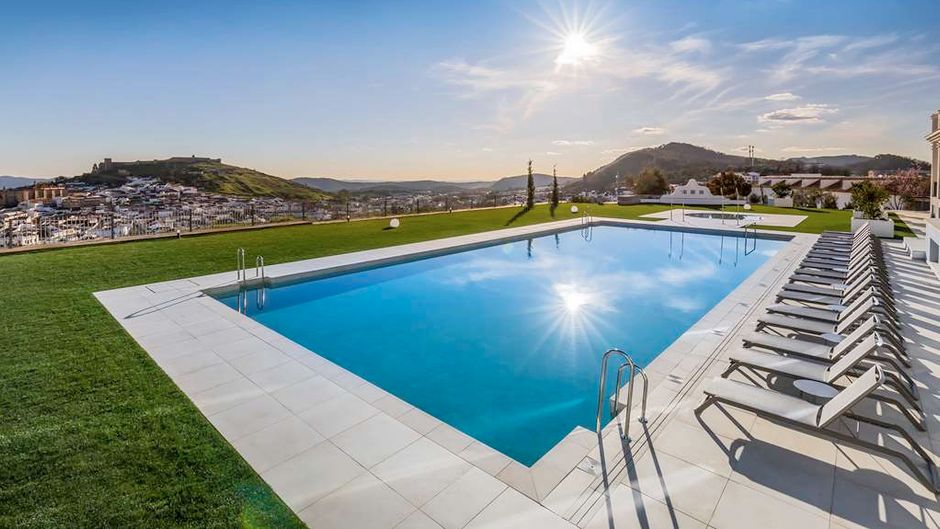 Barcelo Aracena Pool