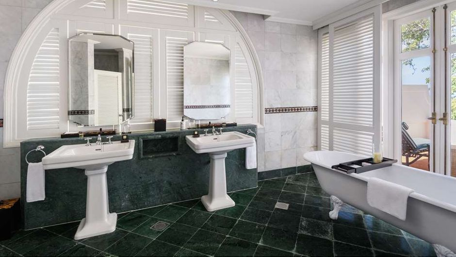 Eastern & Oriental Hotel Suite