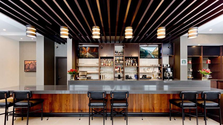Hyatt Place Kelowna Restaurant