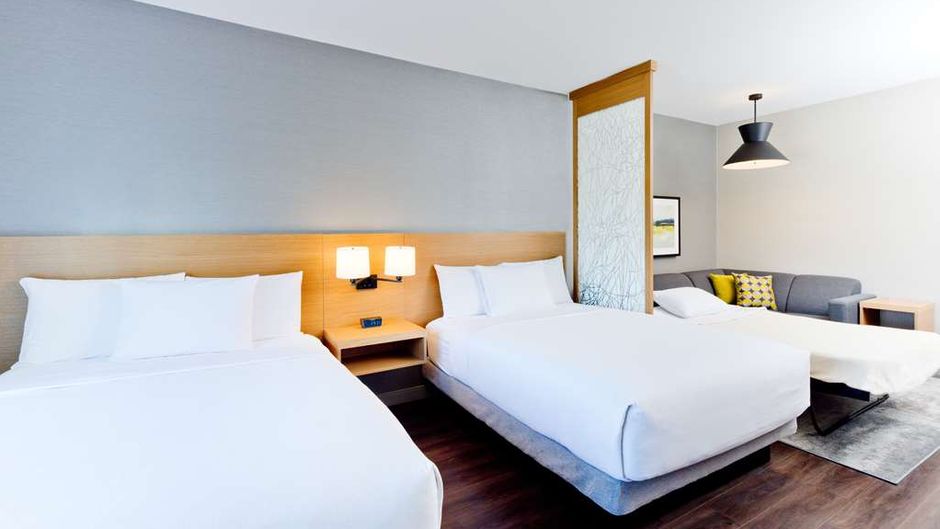 Hyatt Place Kelowna Room