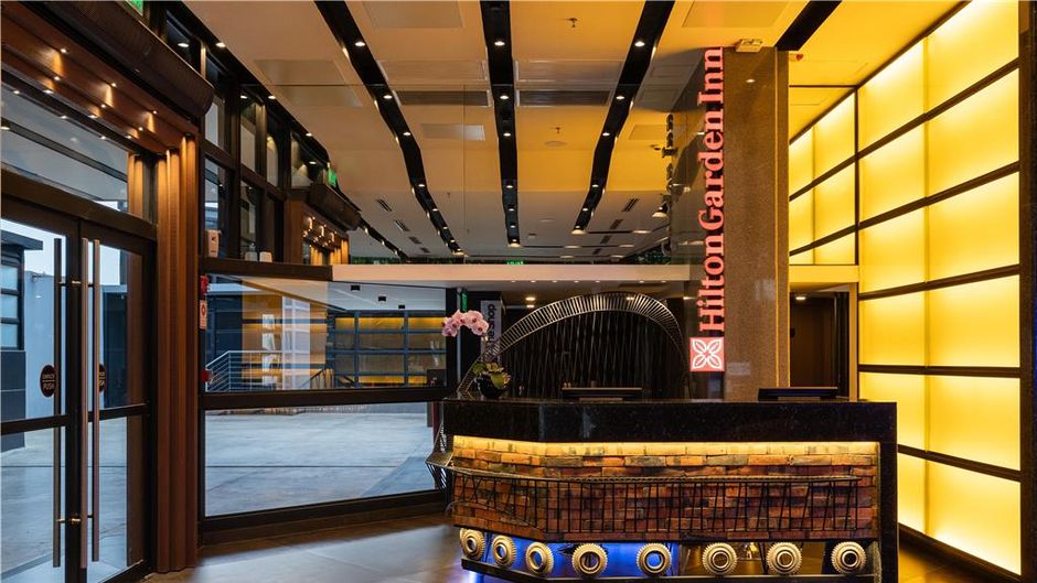 Hilton Garden Inn Aviadores del Chaco Lobby
