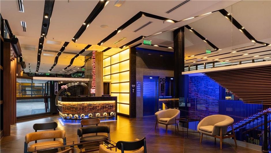 Hilton Garden Inn Aviadores del Chaco Lobby