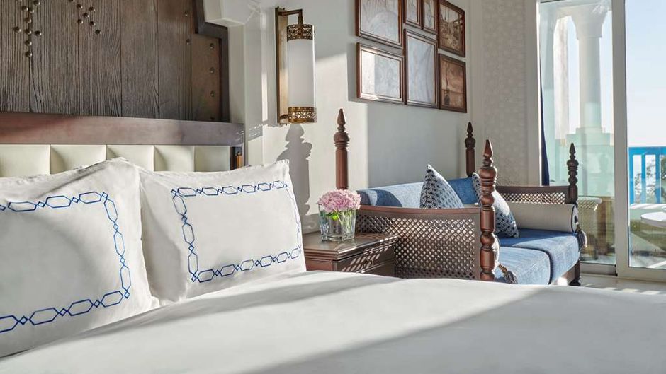 Hilton Salwa Beach Resort & Villas Room
