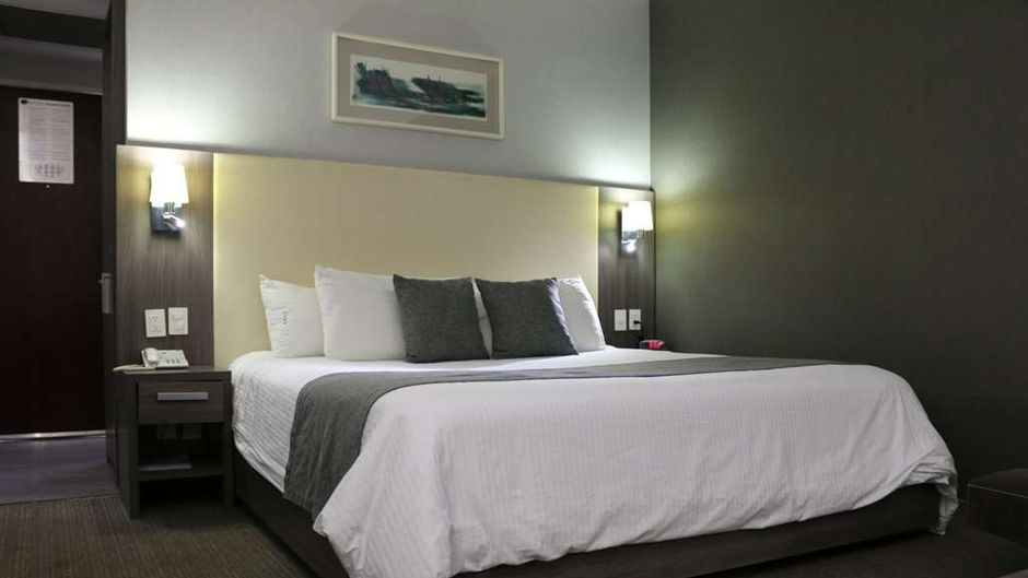 Casa Inn Galerias Hotel Room