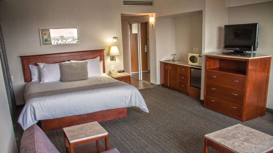 Casa Inn Business Hotel Celaya Suite