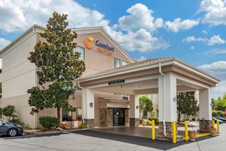 Comfort Suites