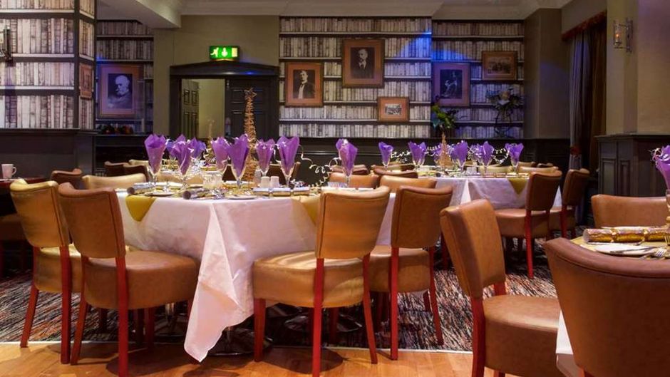 Manchester Inn, Sure Hotel Coll by BW Restaurant