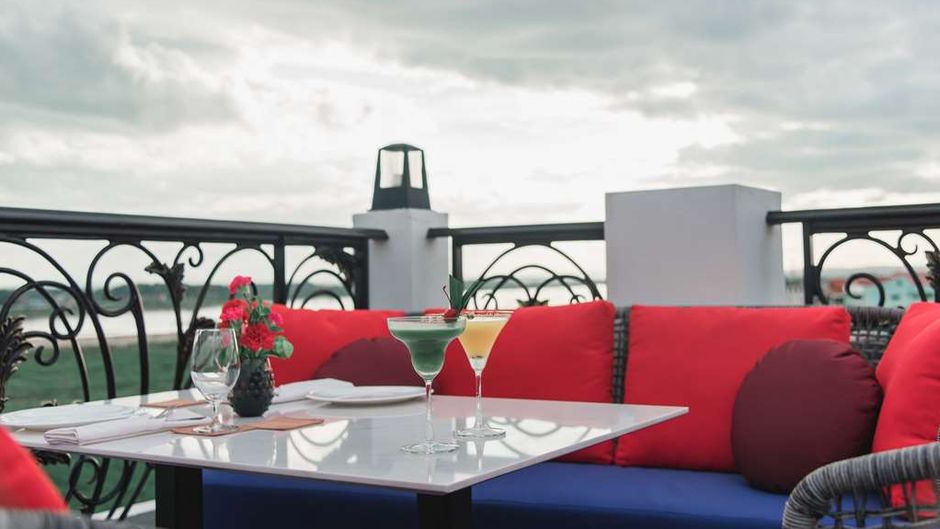 La Seine Hotel By Burasari Restaurant