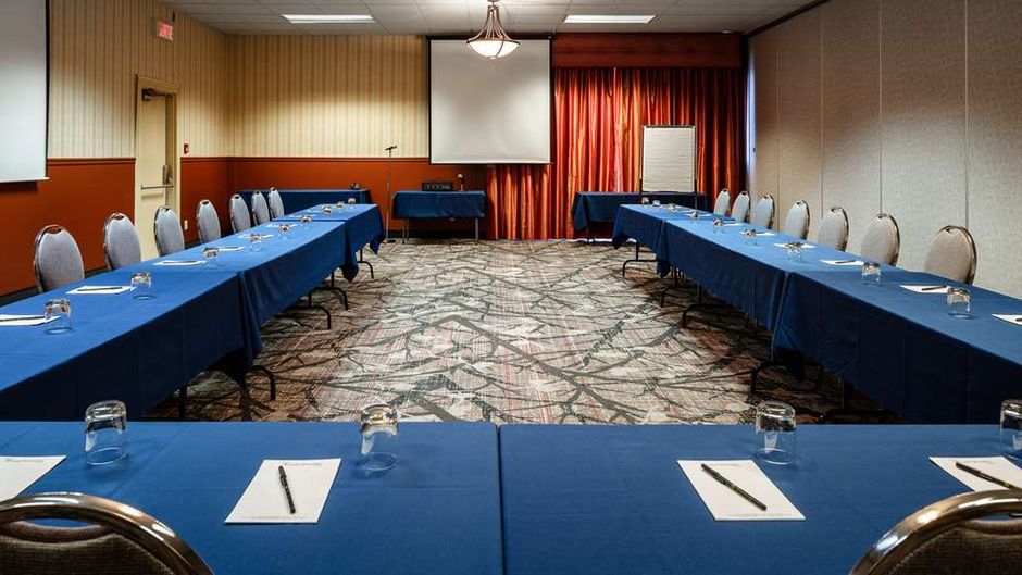 Auberge Royal Versailles Meeting