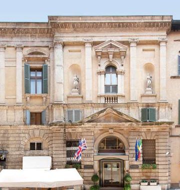 Accademia Hotel