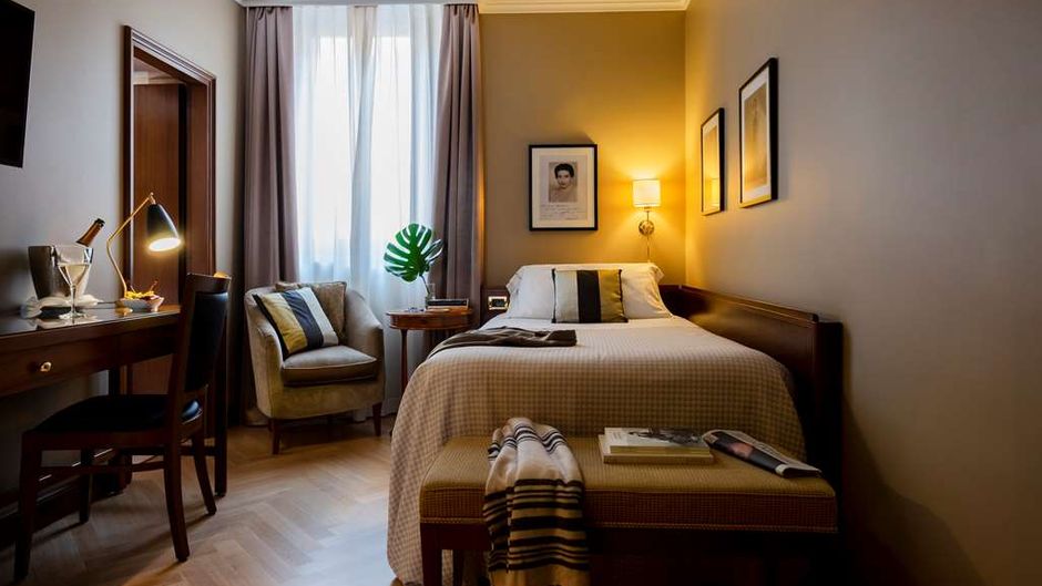 Accademia Hotel Room