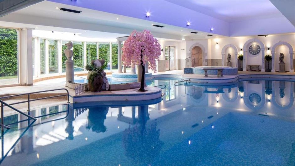 Derby Mickleover BW Signature Collection Pool