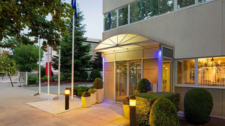 Ramada by Wyndham Madrid Tres Cantos Exterior