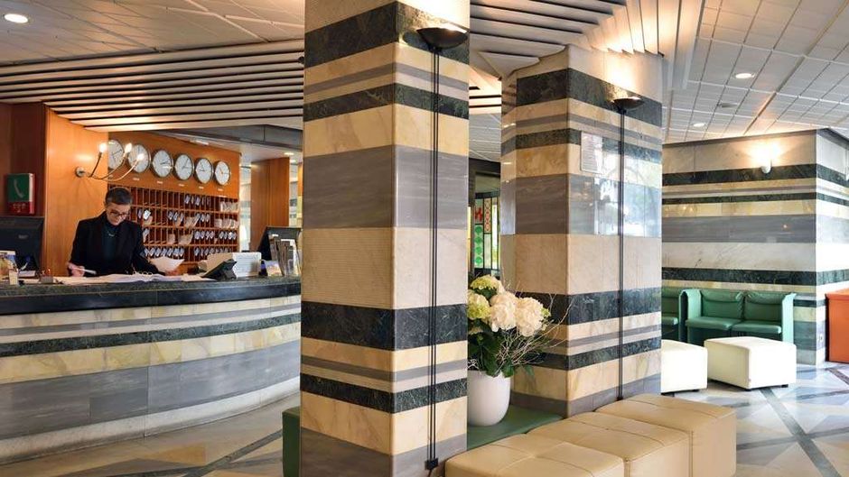 Carlton Hotel Lobby