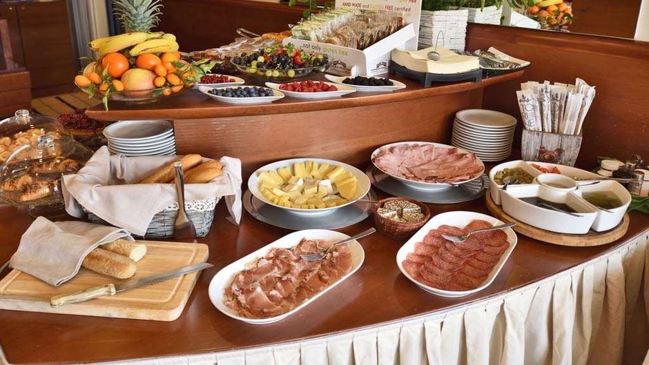 Carlton Hotel Restaurant