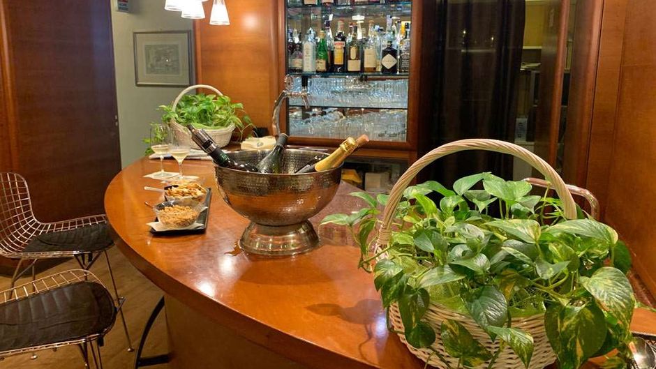 Carlton Hotel Restaurant