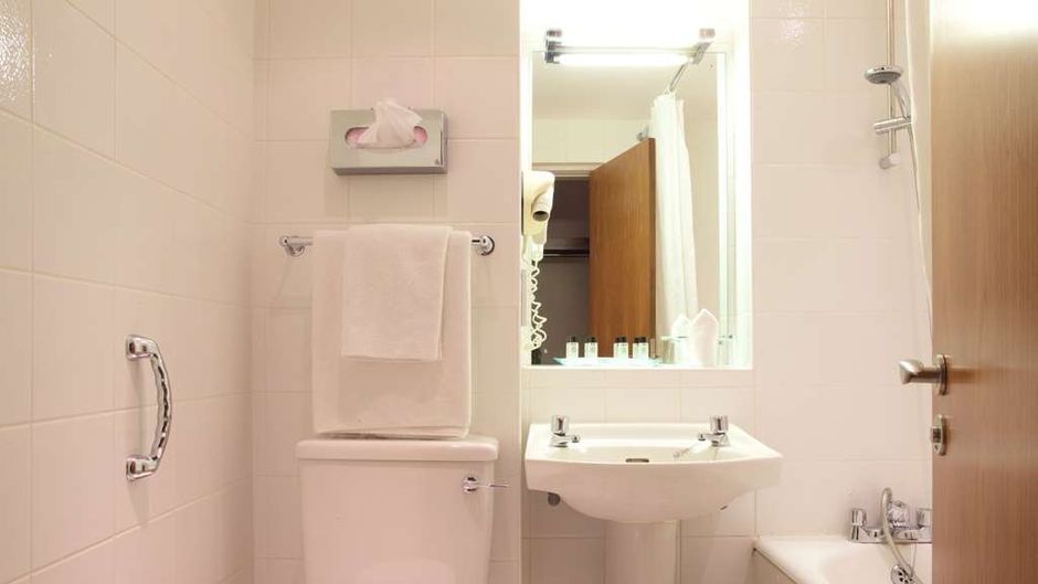 Aberdeen Airport Sure Hotel Coll by BW Room