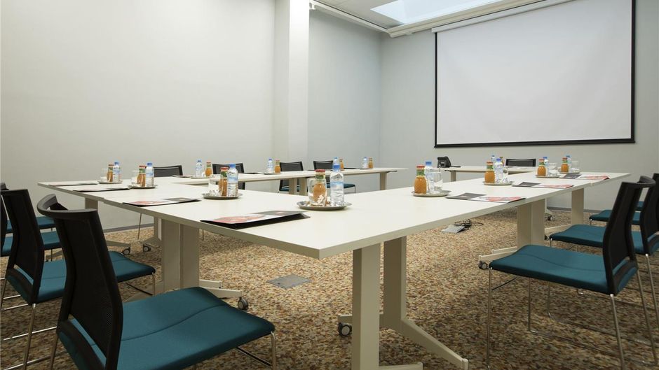 Ibis Abdelmoumen Casa Centre Meeting